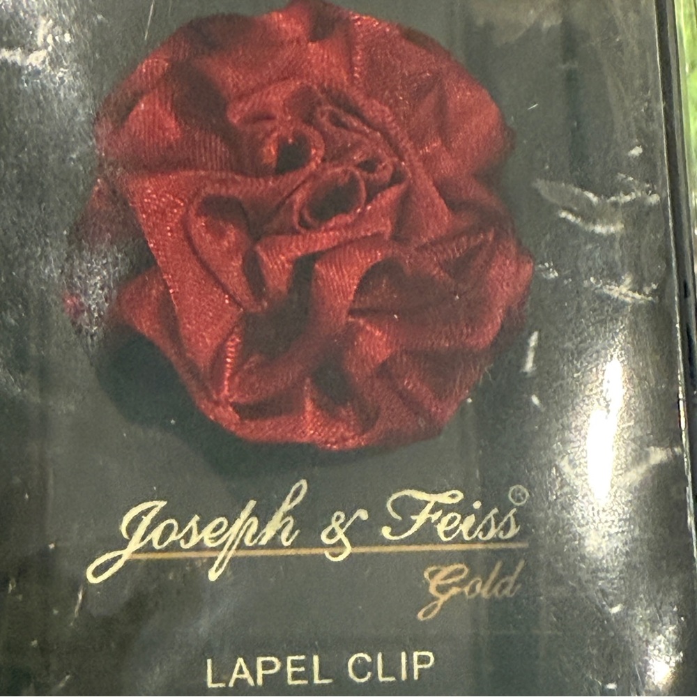 🌹 🆕 Joseph & Feiss Gold Red Rose Lapel Clip – Elegant Suit Accessory 🌹 🆕